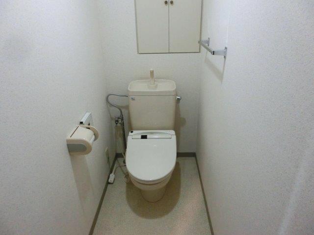 トイレ　清潔感のあるトイレです