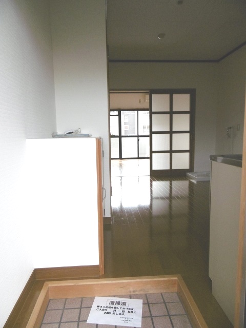 ＪＲ土讃線 土佐一宮駅 徒歩16分 3階建 築30年の玄関写真