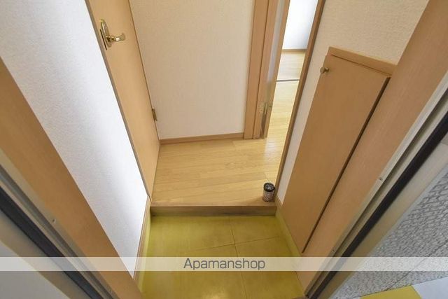 地下鉄東豊線 学園前駅 徒歩3分 3階建 築1027年の玄関写真