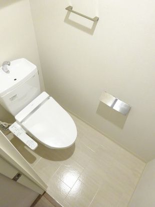 東京メトロ千代田線 北千住駅 徒歩7分 10階建 築9年のトイレ写真