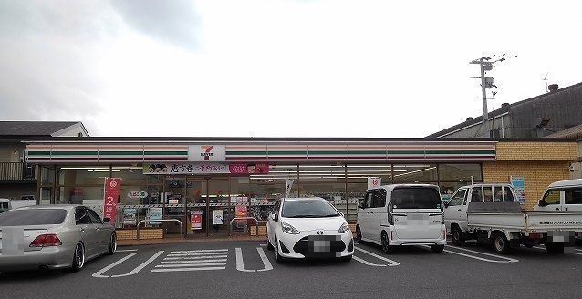コンビニ　セブンイレブン仲畑4丁目店（コンビニ）まで400m