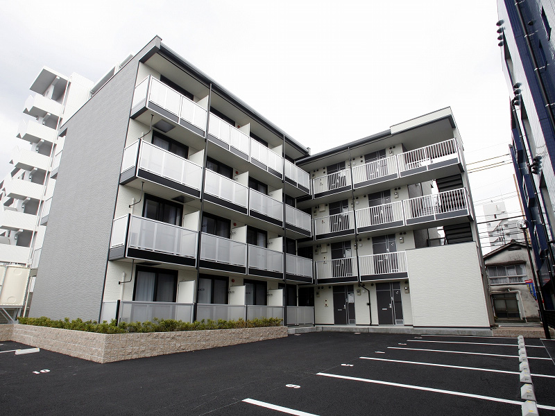 熊本市中央区水前寺のマンションの建物外観