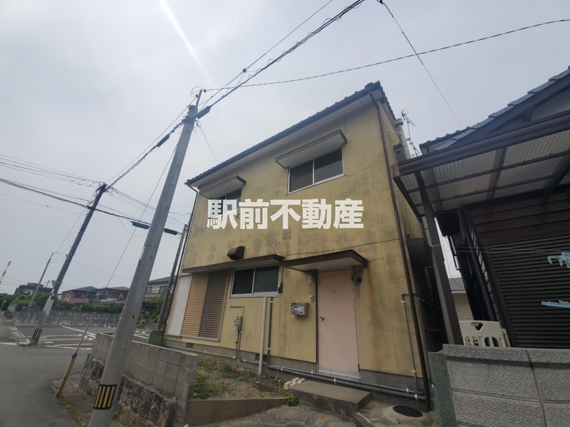 諏訪町アパートの建物外観