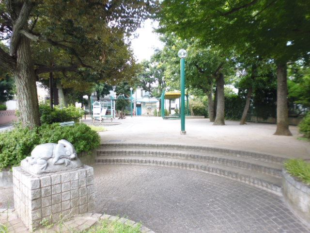 【マンション峰の公園】