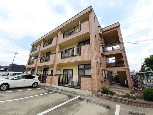 清須市西須ケ口のマンションの建物外観