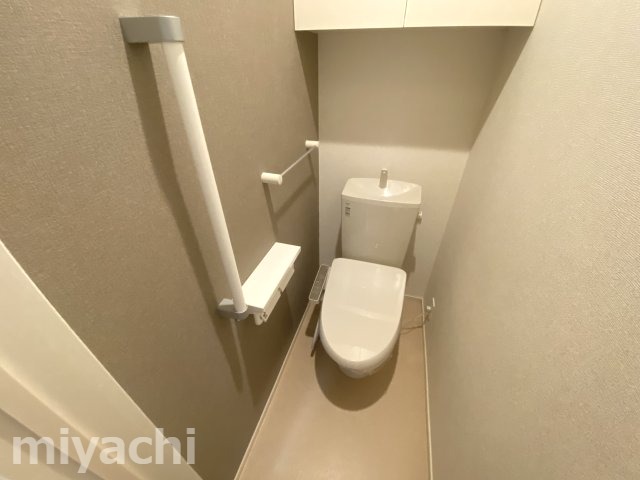 【徳島市中島田町のアパートのトイレ】