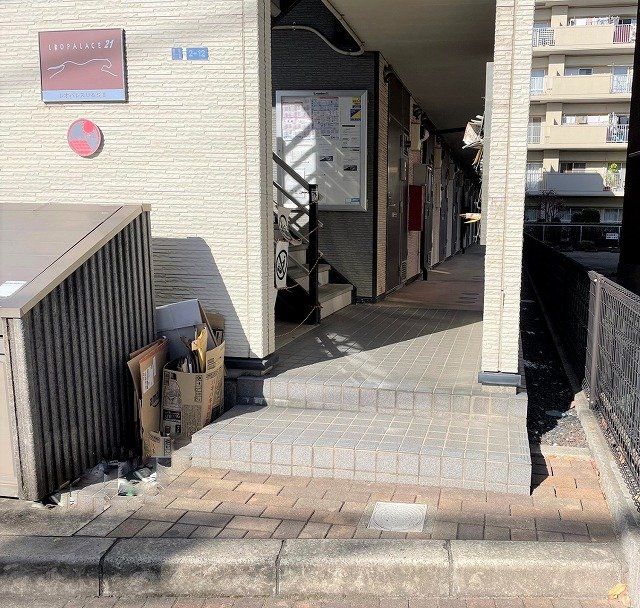 【柏市豊町のマンションのロビー】