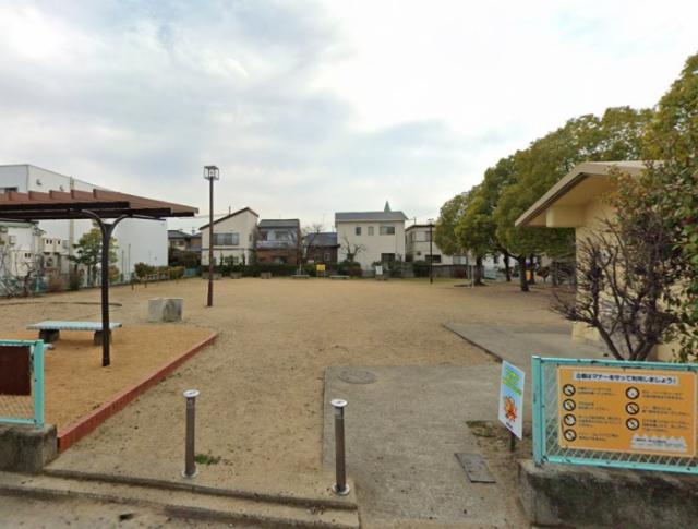 【高松市上福岡町のマンションの公園】