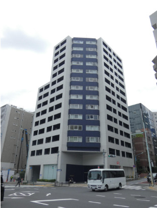 新宿区市谷本村町のマンションの建物外観