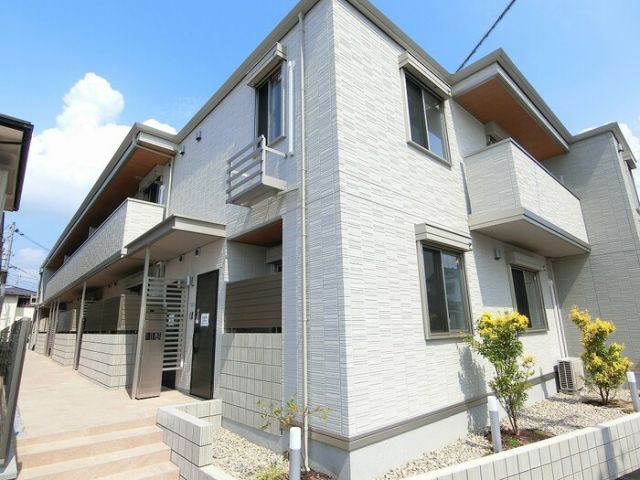 広島市安佐南区川内のアパートの建物外観