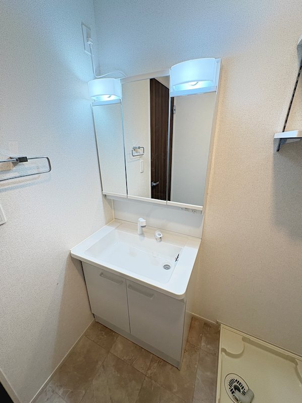 洗面設備　＊反転