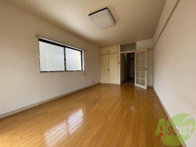 居室・リビング　広々としたリビング！日当たり良好、ゆっくり出来ますね！