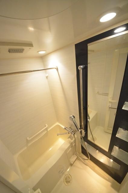 バス・シャワールーム　☆１日の疲れをゆっくり癒して下さい☆