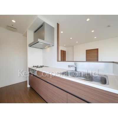 キッチン　同タイプ28階のお部屋を撮影。仕様が異なることがあります。