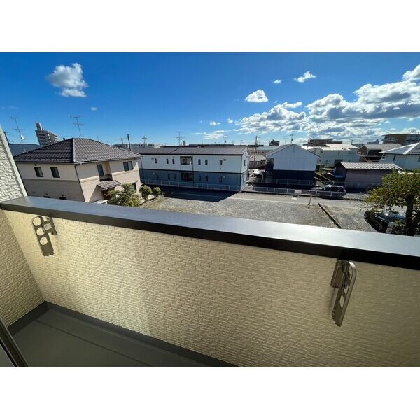 バルコニー　※同シリーズの写真になります。