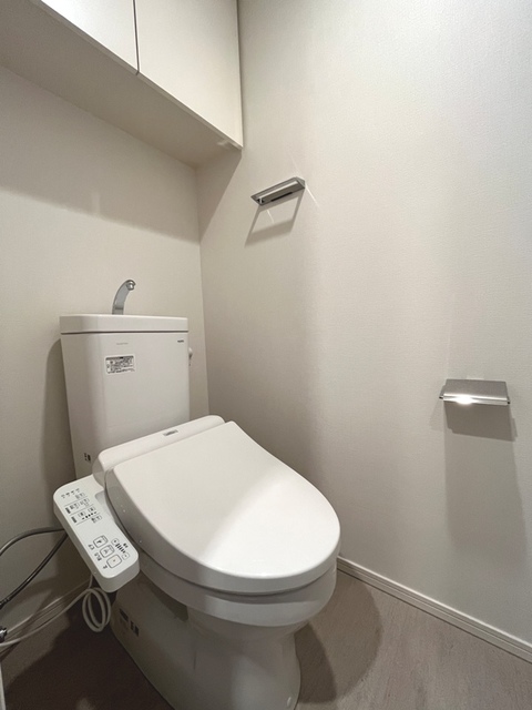 トイレ　※写真は同タイプ住戸です。