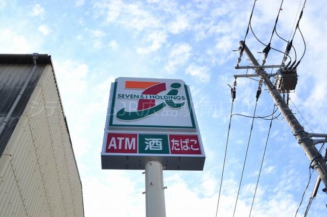コンビニ　セブンイレブン広島皆実1丁目北店（コンビニ）まで500m