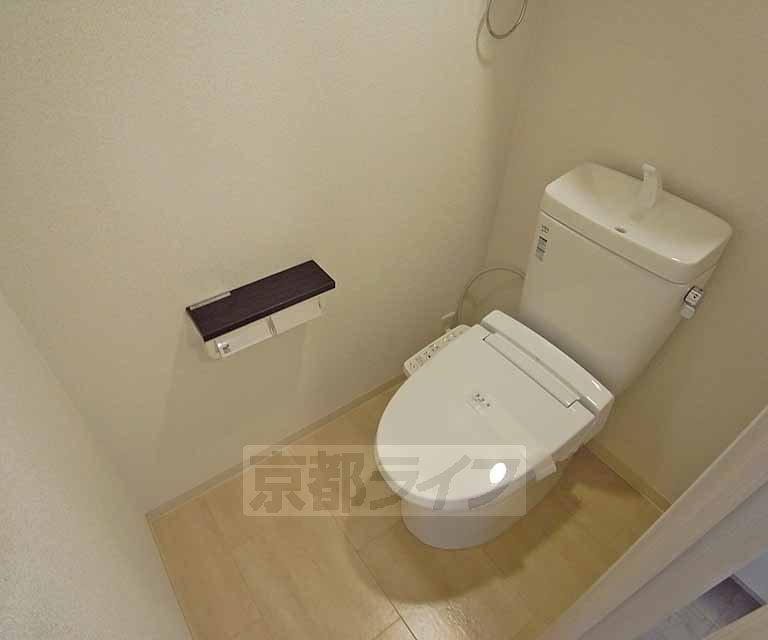 トイレ　ウォシュレット付のトイレ新設しました。