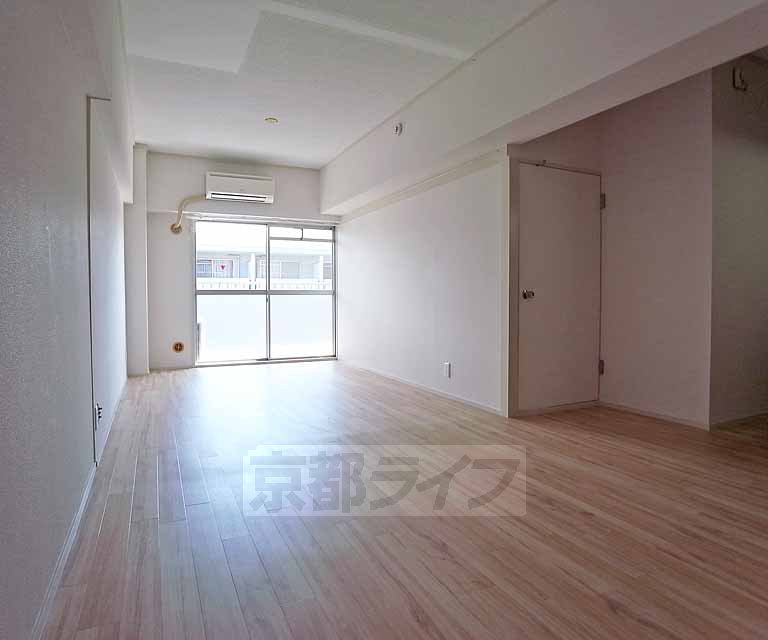 居室・リビング　１３帖のリビングです。