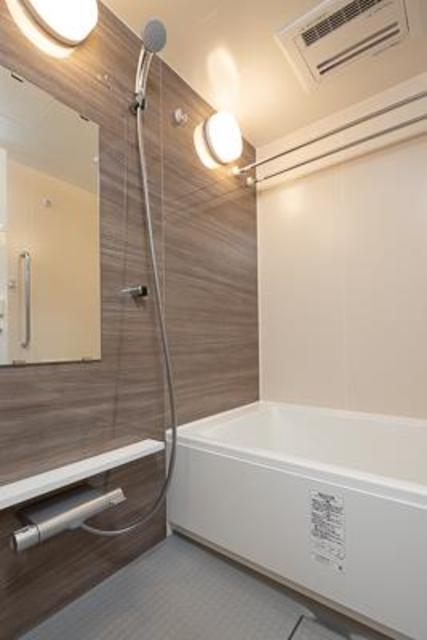 バス・シャワールーム　※写真は同タイプ住戸です。