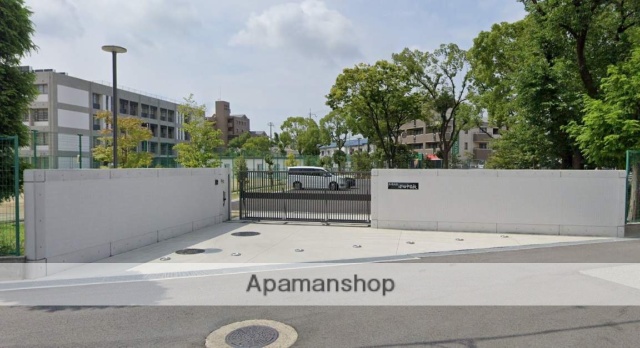 中学校　尼崎市立中学校小田中学校（中学校）まで254m