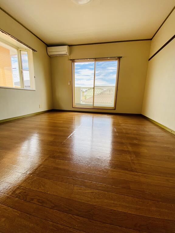 居室・リビング　洋室8帖　エアコン、収納付き