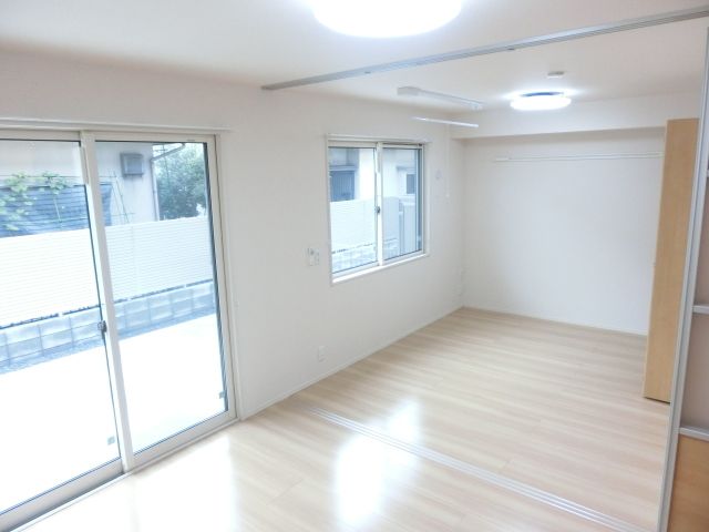 その他部屋・スペース　室内物干し付きのお部屋です