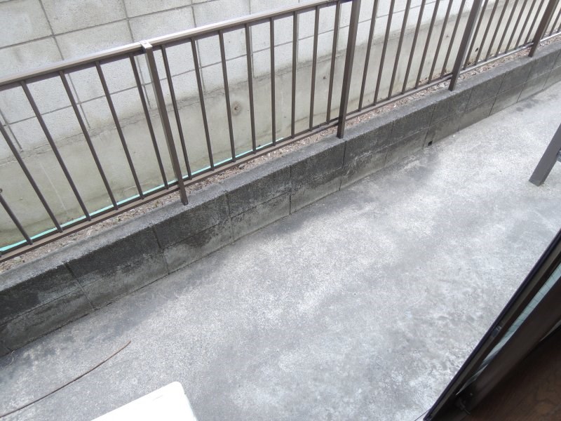 バルコニー　テラス