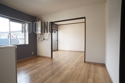 居室・リビング　写真は反転のお部屋です