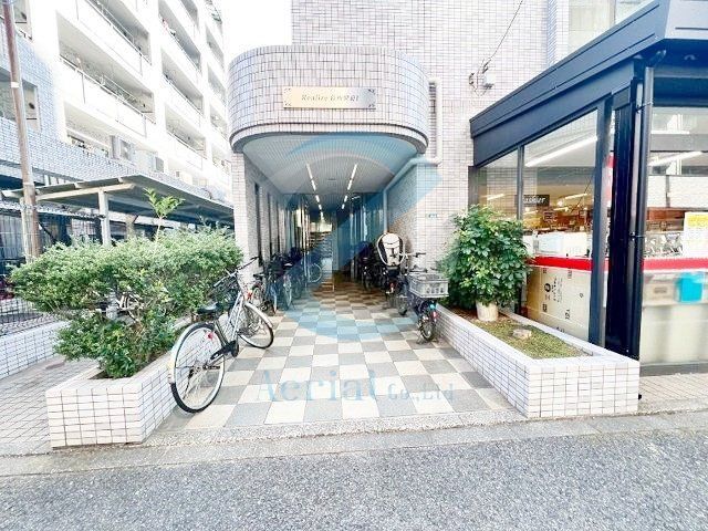 エントランス　エントランス