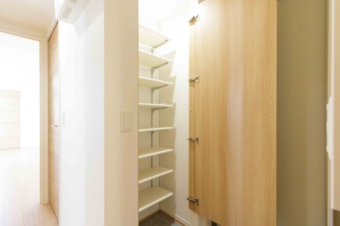 玄関　シューズボックス（トールタイプ）