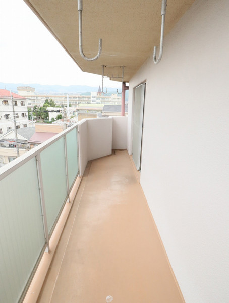 バルコニー　※他のお部屋の写真です