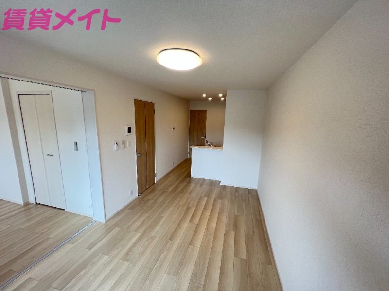 居室・リビング　同型反転タイプ画像