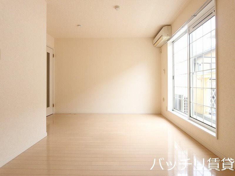 居室・リビング　同型タイプの為、現状を優先いたします