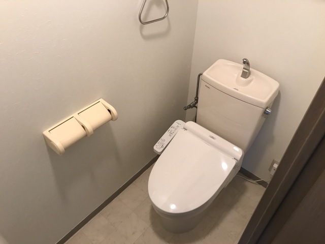 トイレ　シャワー付トイレ
