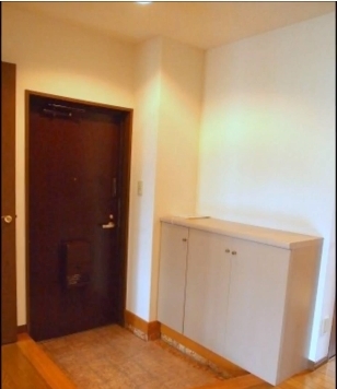 玄関　同建物の別部屋の写真