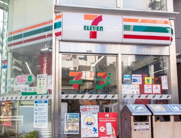 コンビニ　セブンイレブン墨田緑4丁目店（コンビニ）まで142m