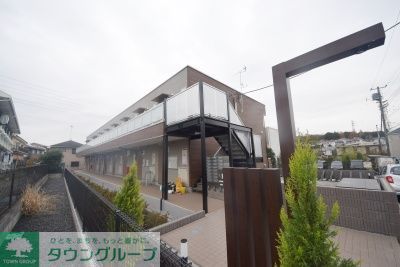 エントランス　★お問い合わせはタウンハウジングへ★