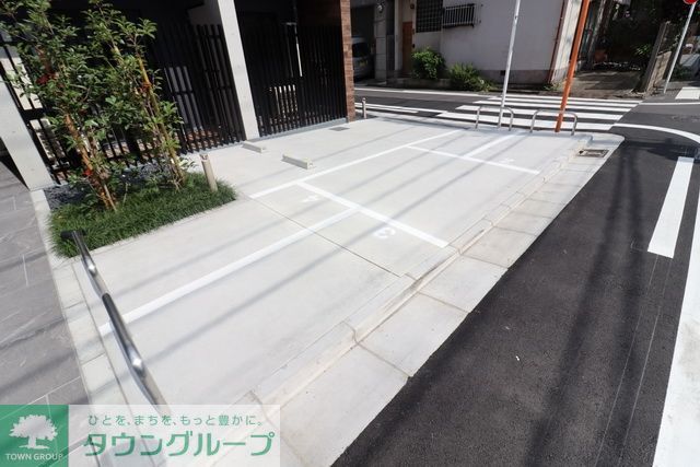 駐車場　駐車場