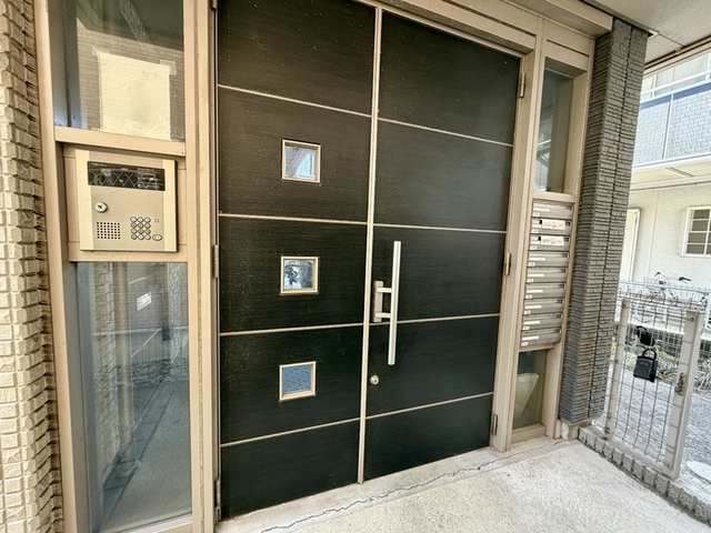 エントランス　オートロックエントランス