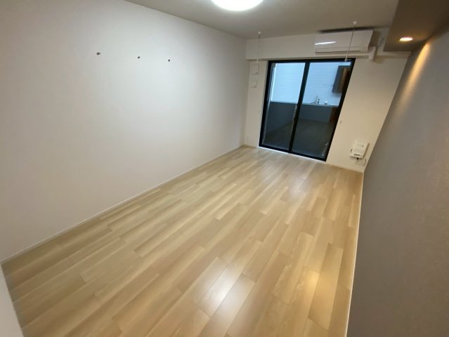 居室・リビング　※同タイプの部屋のお写真となります。