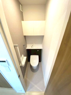 トイレ　※同タイプの部屋のお写真となります。