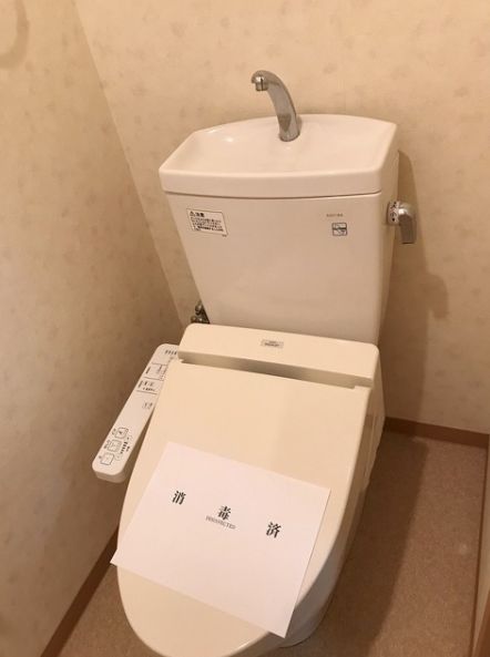 トイレ　別号室参考写真