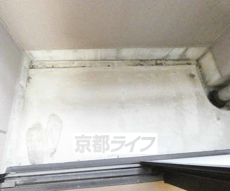 バルコニー　洗濯物はこちらへ。