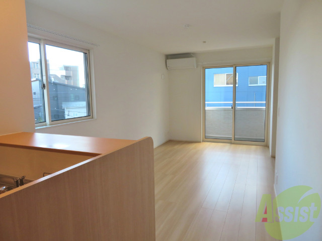 居室・リビング　リビングは１２帖、南側に位置するお部屋です