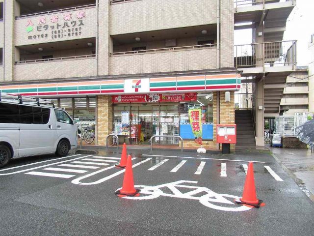 コンビニ　セブンイレブン 姫路土山７丁目店（コンビニ）まで114m