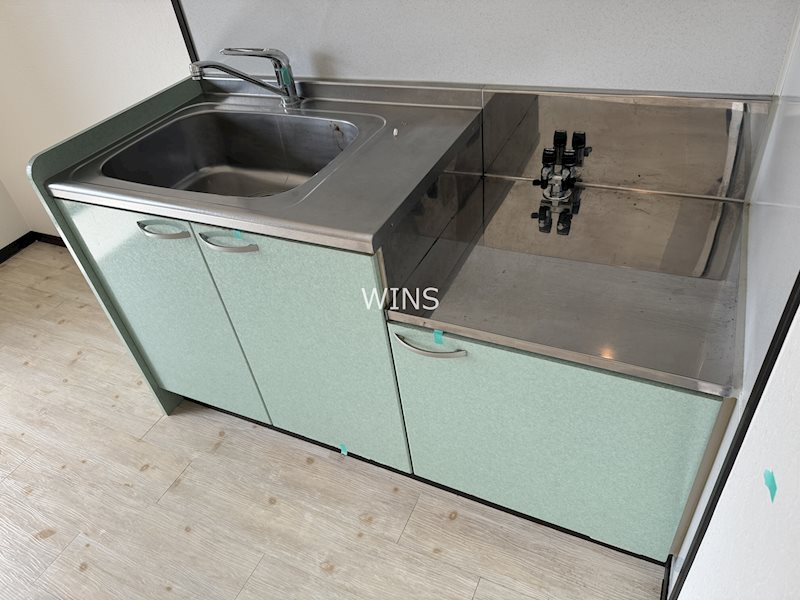 キッチン　別部屋参考写真です