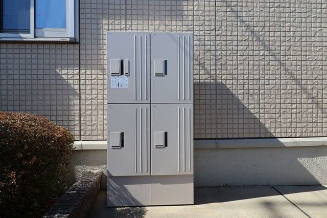 ウィステリアコートの外観写真