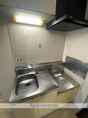京王線 下高井戸駅 徒歩2分 2階建 築34年のキッチン写真