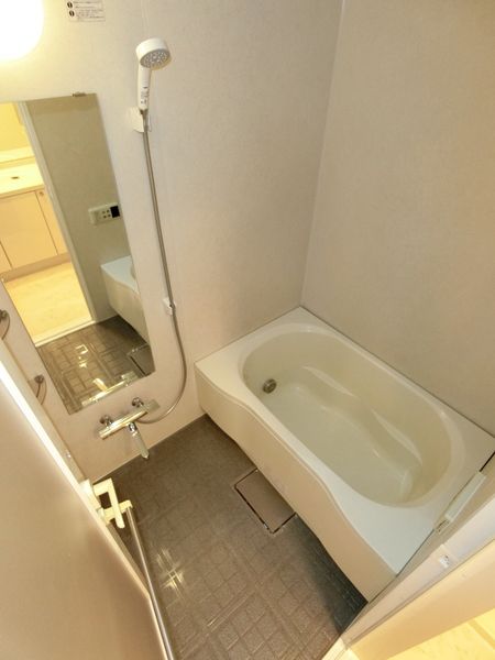 バス・シャワールーム　日々の疲れを癒すお風呂付です